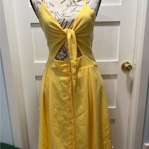 Elegant Yellow Backless Dress with Tie-Front